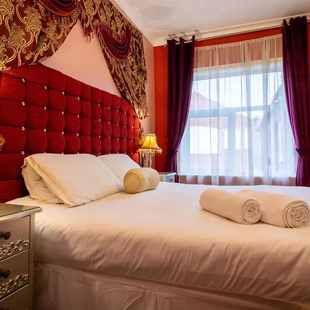 Rouge 4* Blackpool