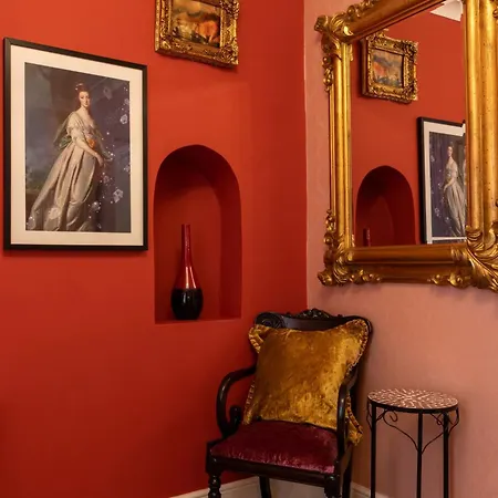 Rouge Hotel