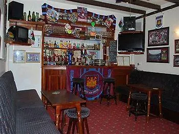 Bronte House Bed & Breakfast 3*
