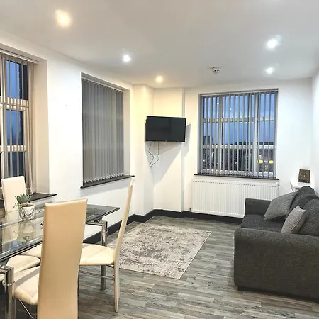 Winter Gardens Service 2 By Service Apartment