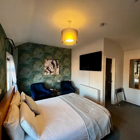 The Fossil Tree Hotel 4*