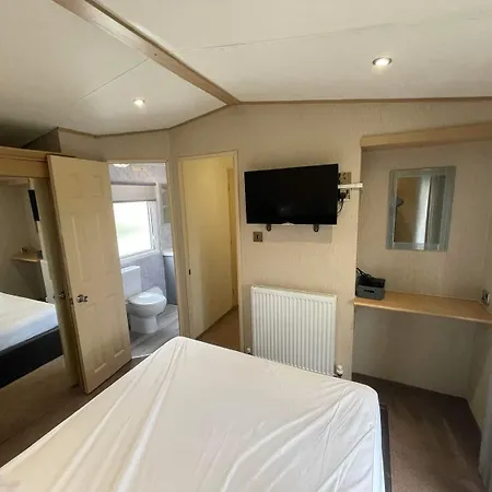 假日公园 8 Berth Caravan Marton Mere 黑潭