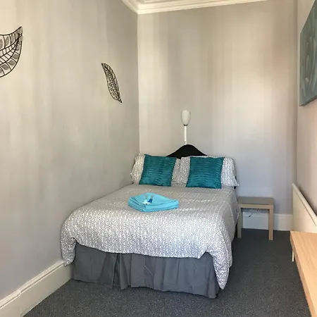 Westbourne House 3*