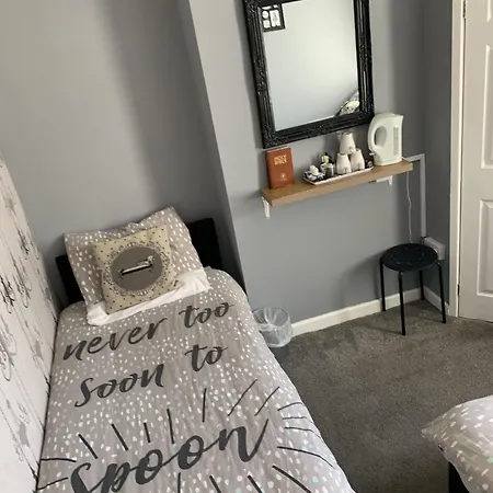 Westbourne House 3*