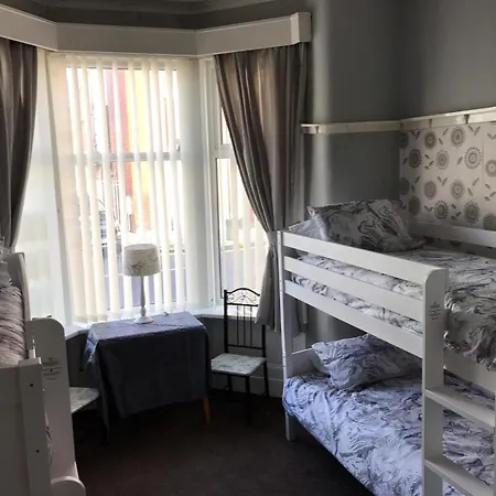 Bed & Breakfast Westbourne House 3*