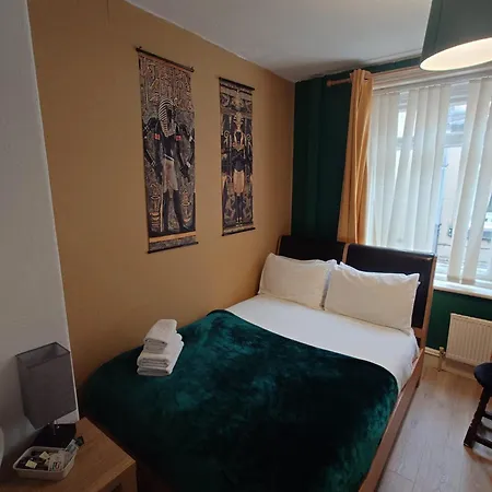 Guest house Harriette's *