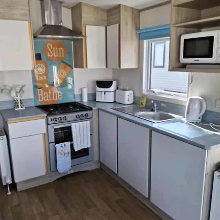 Buckingham Breeze Haven Caravan Hire Marton Mere