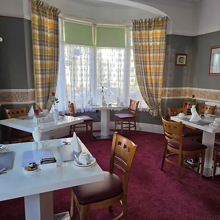 Collingwood 4*