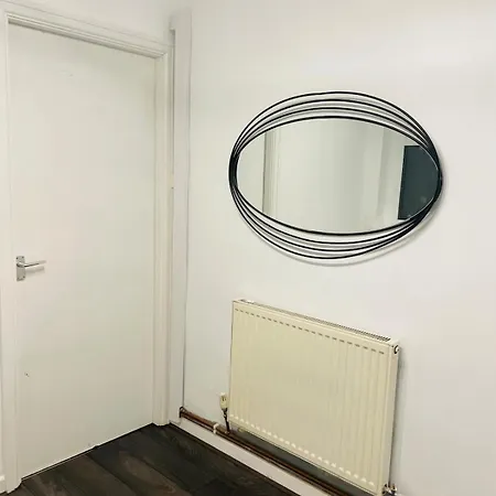 Thisha Apartment *