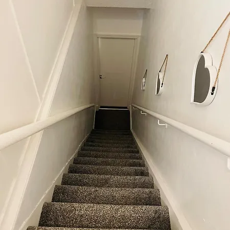 Apartment Thisha *