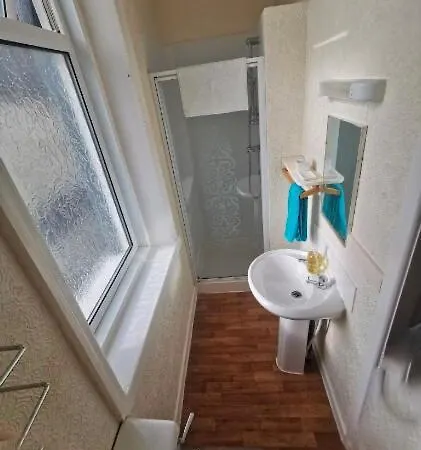 Dora Hotel 3*