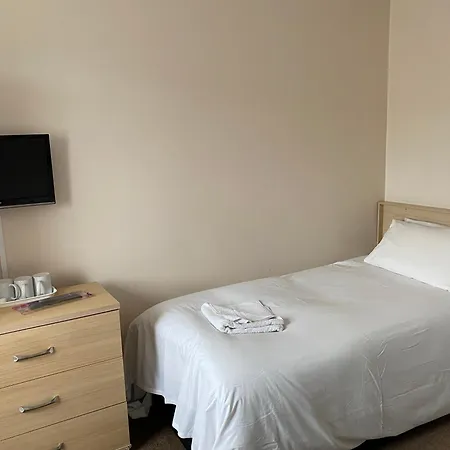 The Arncliff 3* Blackpool