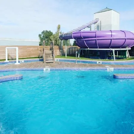 Campsite Private Caravan To Hire - Marton Mere Haven Village Blackpool