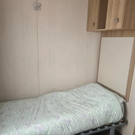 Private Caravan To Hire - Marton Mere Haven Village Campsite