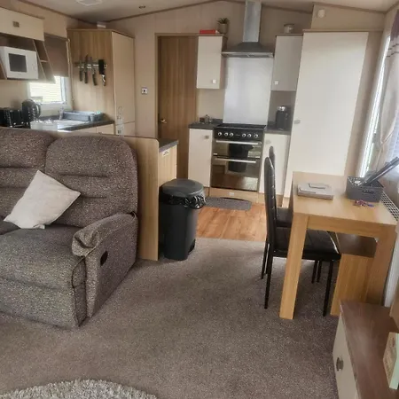 Private Caravan To Hire - Marton Mere Haven Village *