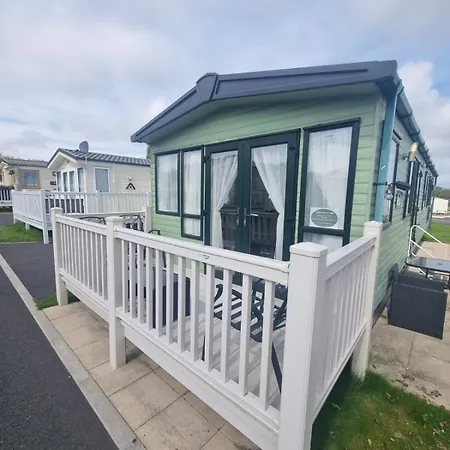 Private Caravan To Hire - Marton Mere Haven Village *