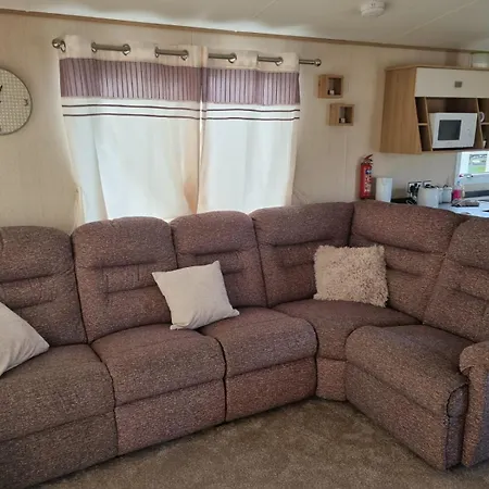 Private Caravan To Hire - Marton Mere Haven Village * Blackpool