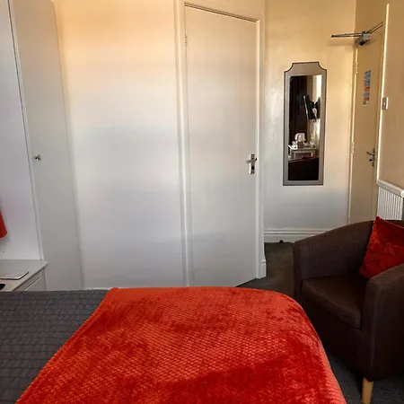 The Inglewood *adults Only* Otel 4*