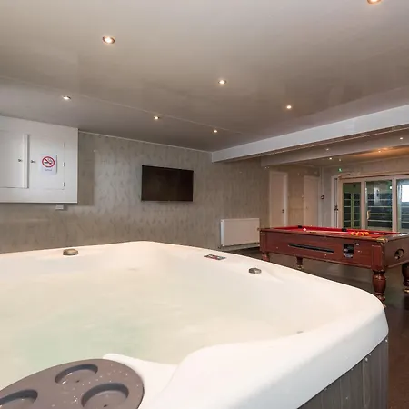 Ocean View House *
