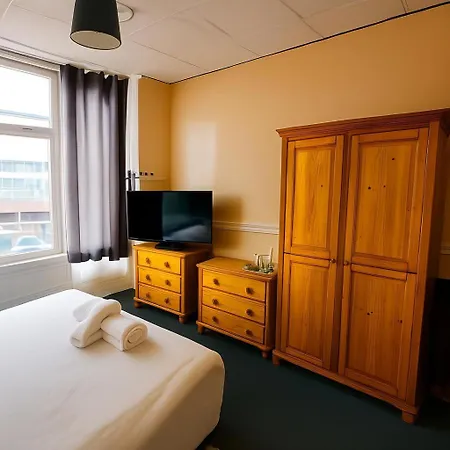 St Elmo Hotell 3*
