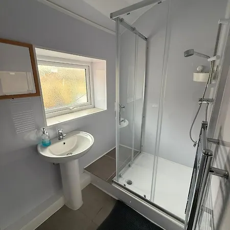 Suli House- Flats & En-suite-families And Couples Only Blackpool