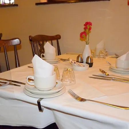 Bronte House Bed & Breakfast 3*