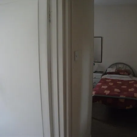 Bronte House 3*
