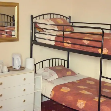 Bronte House 3*