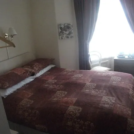 Bronte House 3* Blackpool