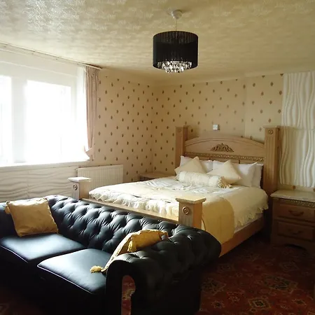 Inn Cherry Blossom Blackpool