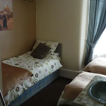 Willow Grove Guest house Blackpool