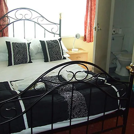 Hotel The Woodfield , Indoor Heated Swimming Pool, Spacious Lounge And Bar Blackpool