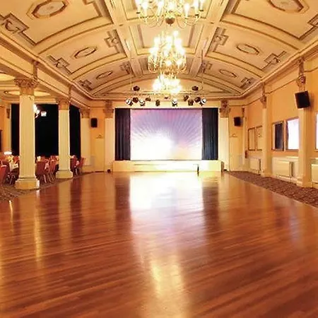 Norbreck Castle & Hotel 3*