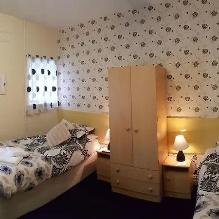 Hotel St James 3*