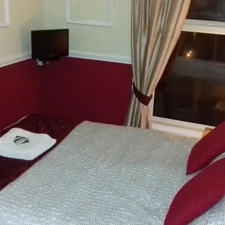 Lynwood Bed & Breakfast