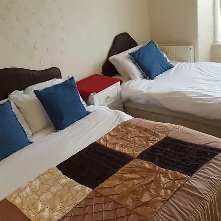 Myroomz Hollingdales 酒店 黑潭