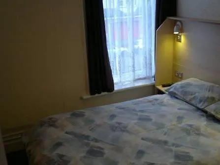Dora Hotel