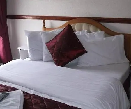 Lynwood Bed & Breakfast