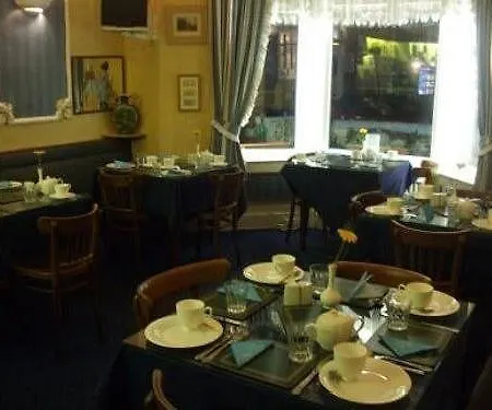Lynwood Bed & Breakfast 3*