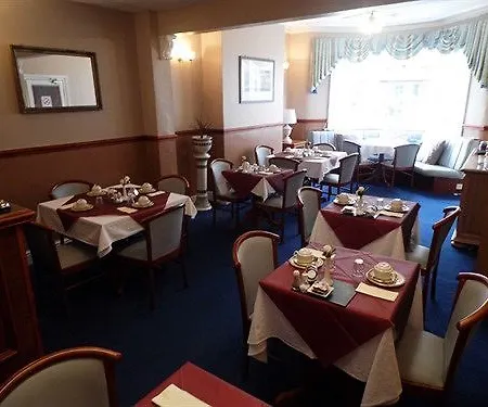 Bed & Breakfast Miramar 4*