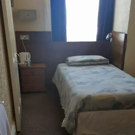 Dora 3* Blackpool