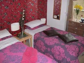 Hotel Banks 2*