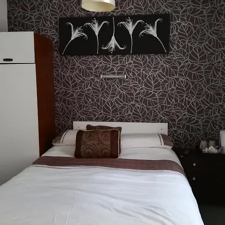Hotel The Avari Blackpool