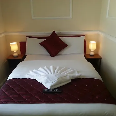 Lynwood 3* Blackpool