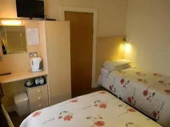 Dora Hotel