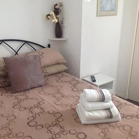 Melrose 3* Blackpool