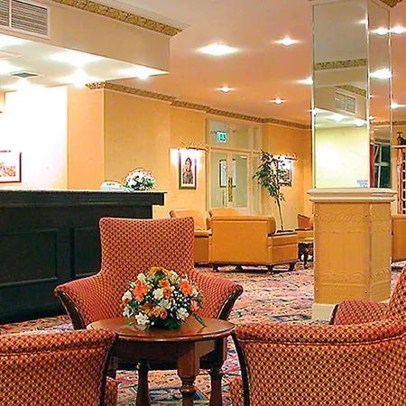 Norbreck Castle & Hotel 3*