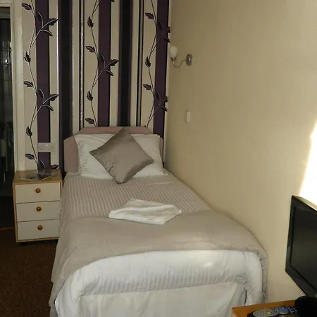 Ocean Bay 3*