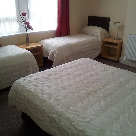 Beachcomber Hotel 3*