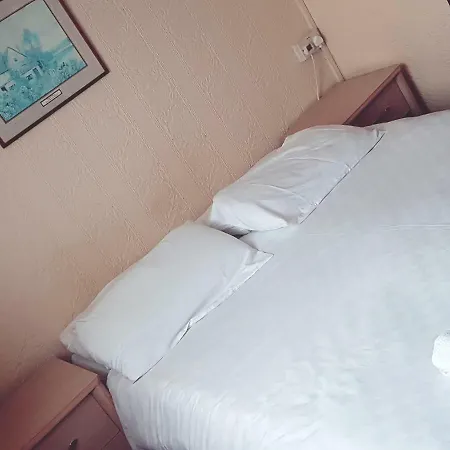Pleasure By The Beach. Hotel